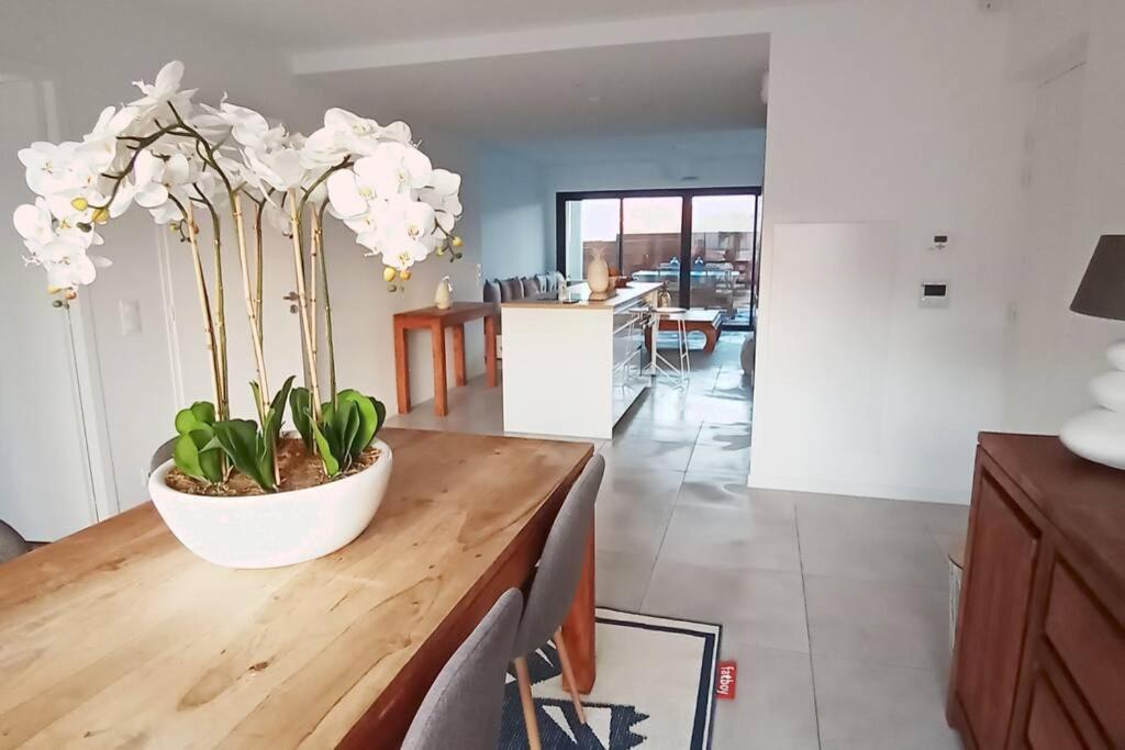 شقة لاكانو  في Loft Standing 100 M2 A 200 Metres De La Plage المظهر الخارجي الصورة
